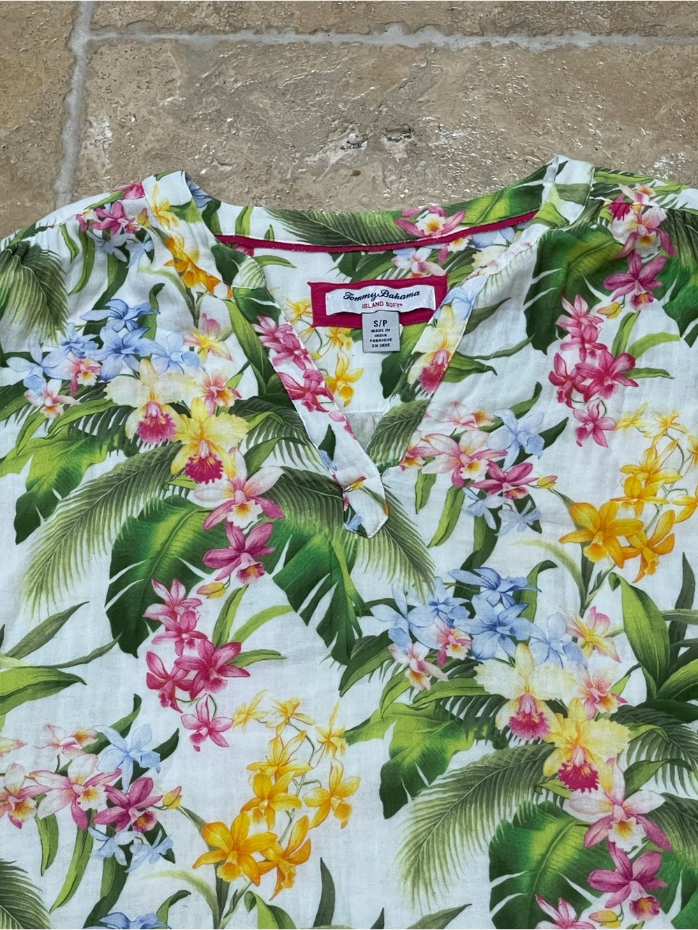 Tommy Bahama 100% Cotton Woven Tropical Floral V-Neck Blouse S Short Sleeve